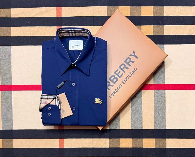 Burberry Premium Solid Shirt Navy cane collar 09