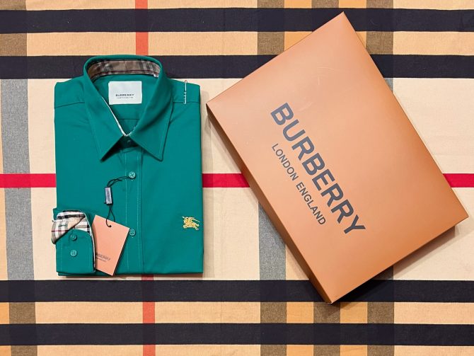 Burberry Premium Solid Shirt BRS 17 cane collar green