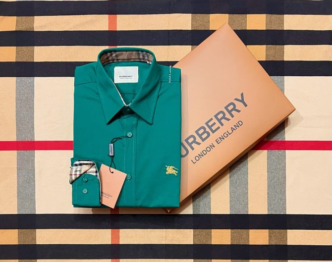 Burberry Premium Solid Shirt BRS 17 cane collar green - Image 2